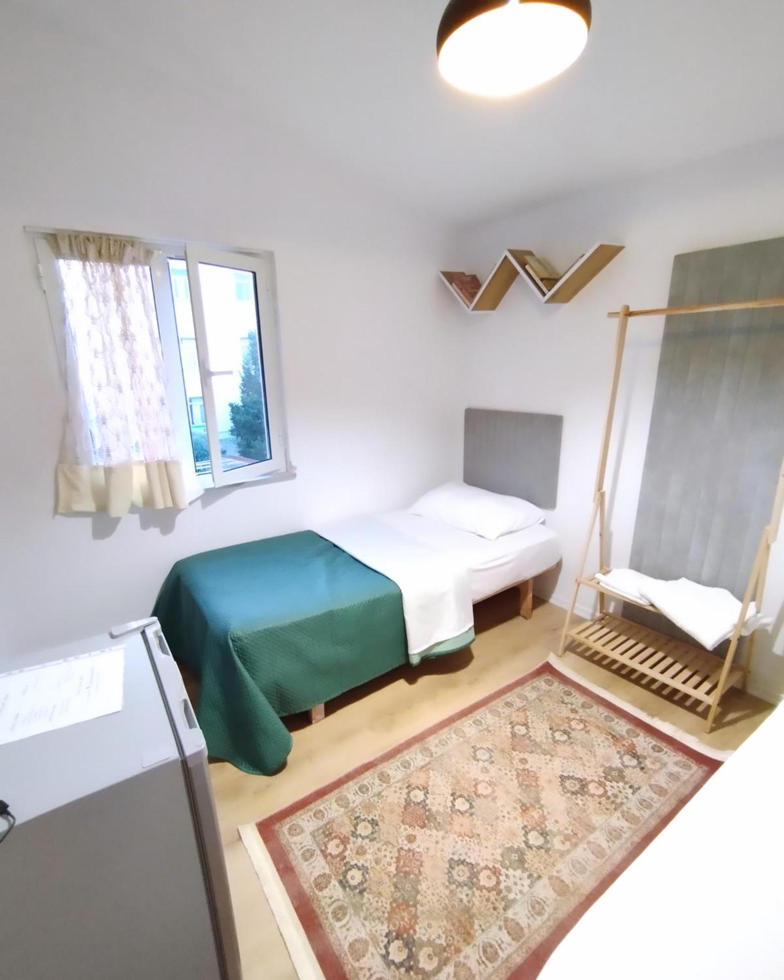 2 Single Bedroom Tirana Exterior photo